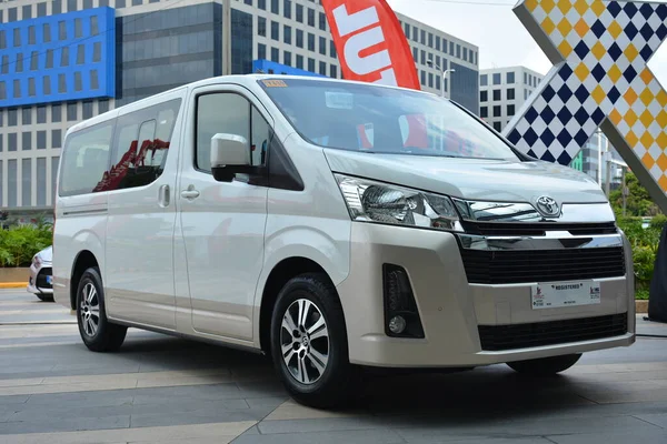 Van for Rent in Sukkur